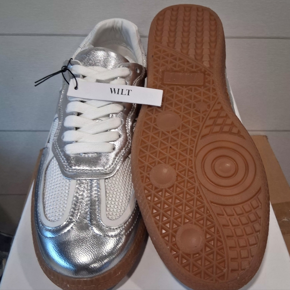 WILT Sneakers Women's Size 10 Silver Metallic Gum Sole BRAND-NEW w/tag/box - Picture 4 of 10